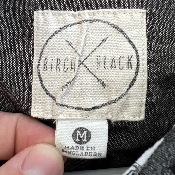 Black, Birch Black, short sleeve button down, men’s medium - Picture 3 of 3